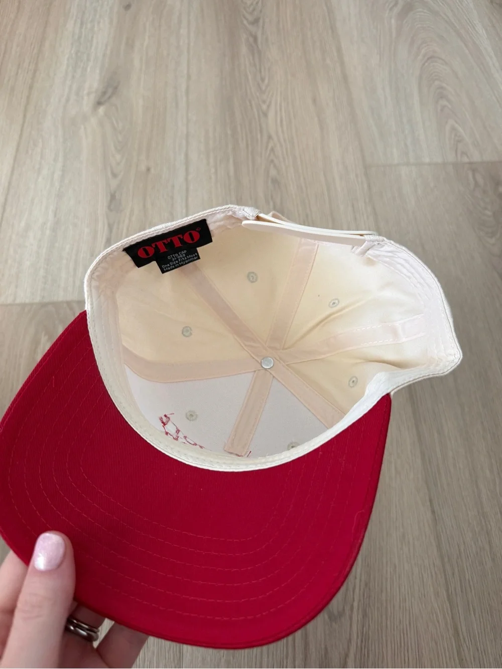 Newport Beach Vacation Club Cap - Cream & Red